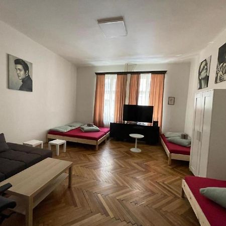 Red&Black Apartment City Centr, Na Hradbach 118 Ostrava Dış mekan fotoğraf