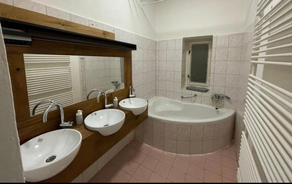 Red&Black Apartment City Centr, Na Hradbach 118 Ostrava Dış mekan fotoğraf