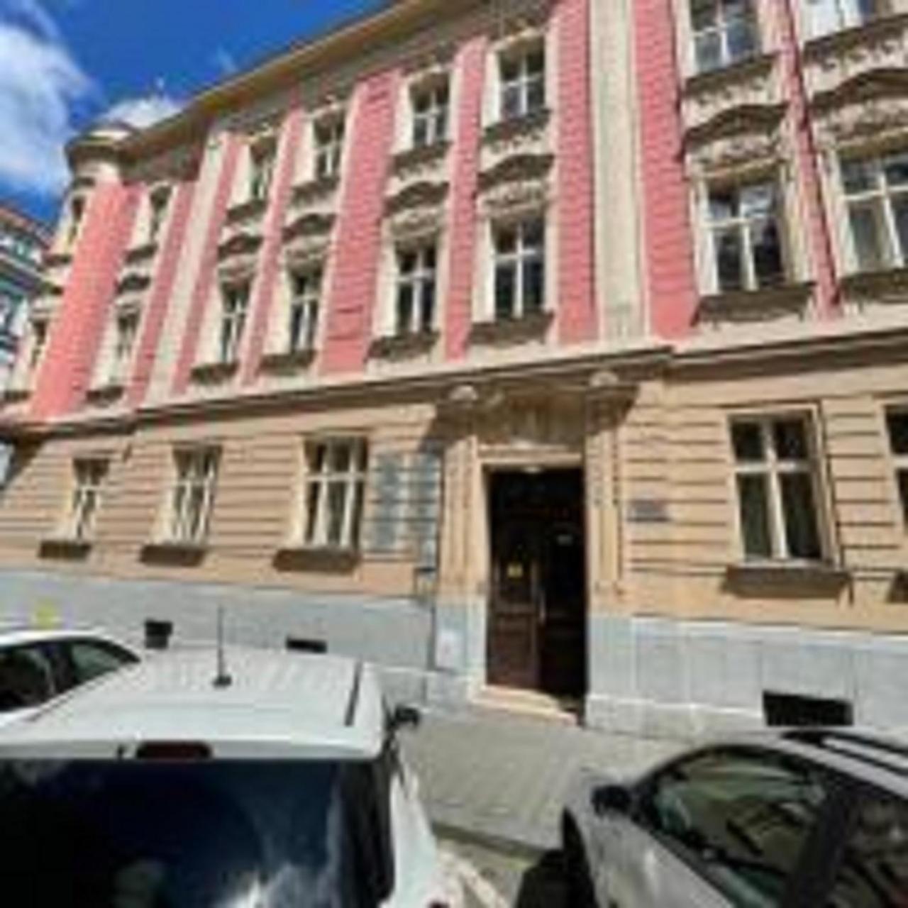 Red&Black Apartment City Centr, Na Hradbach 118 Ostrava Dış mekan fotoğraf